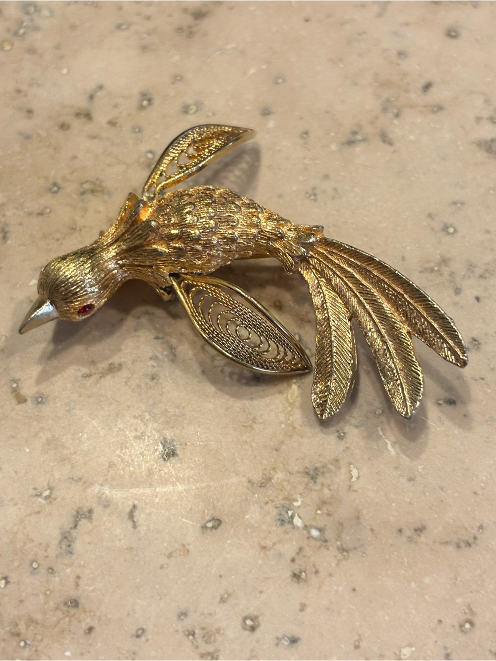 Gold Bird Figurine Decorative Clip - vintage Jonette Jewelry